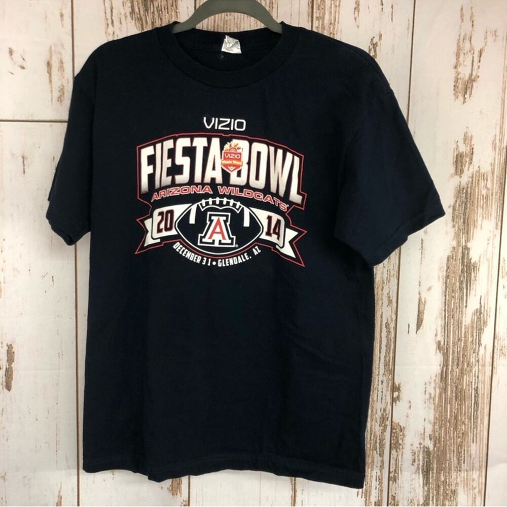 2014 Fiesta Bowl T-Shirt, Medium. Dark Blue.  In excellent condition